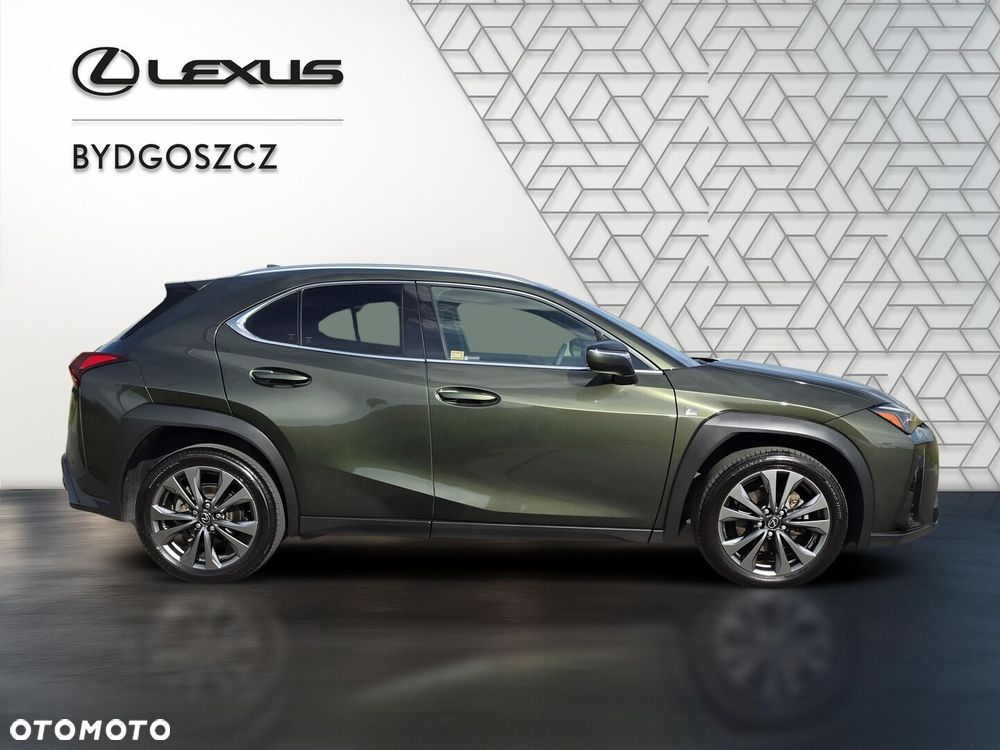 Lexus UX - 9