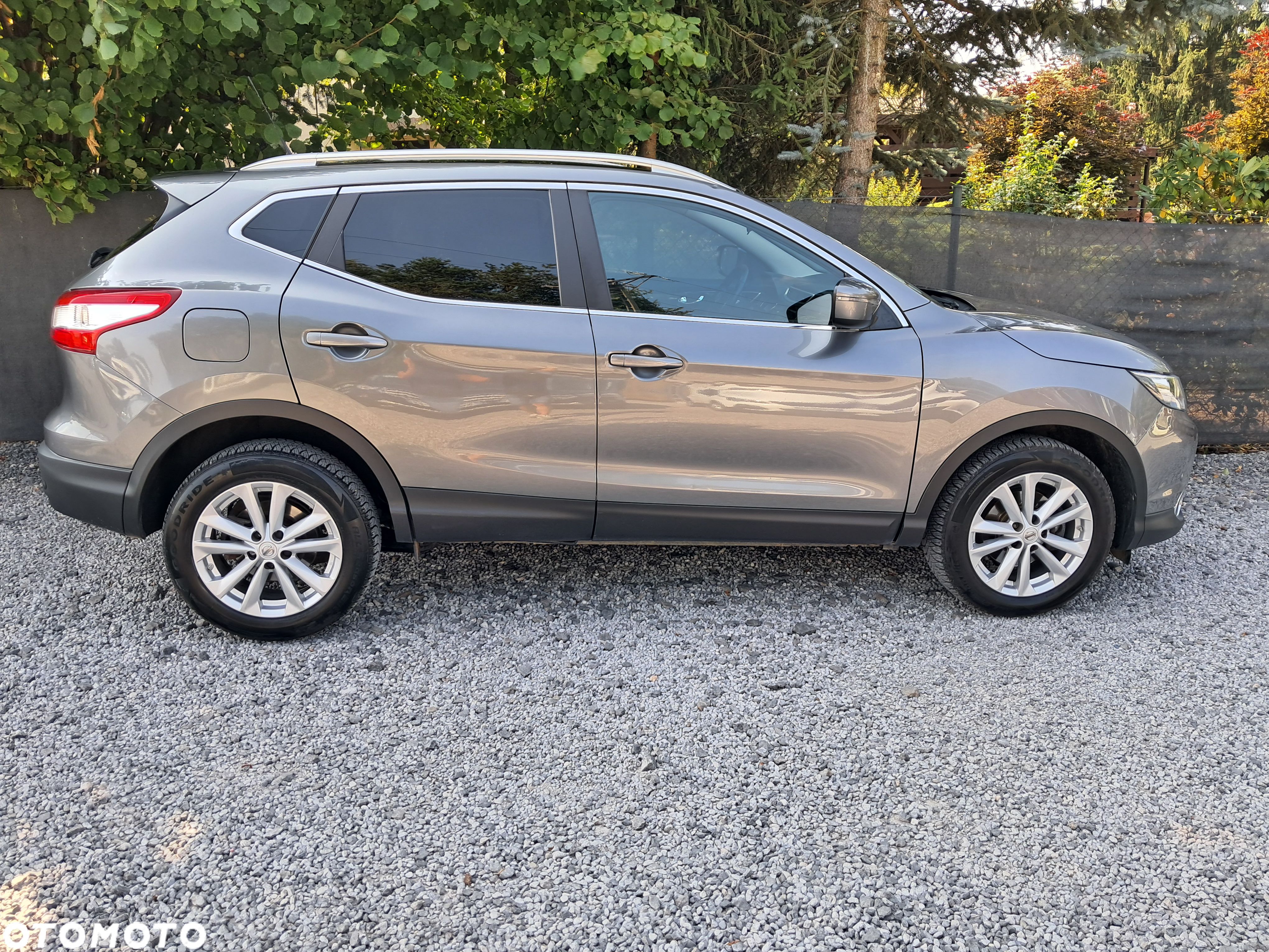 Nissan Qashqai - 1