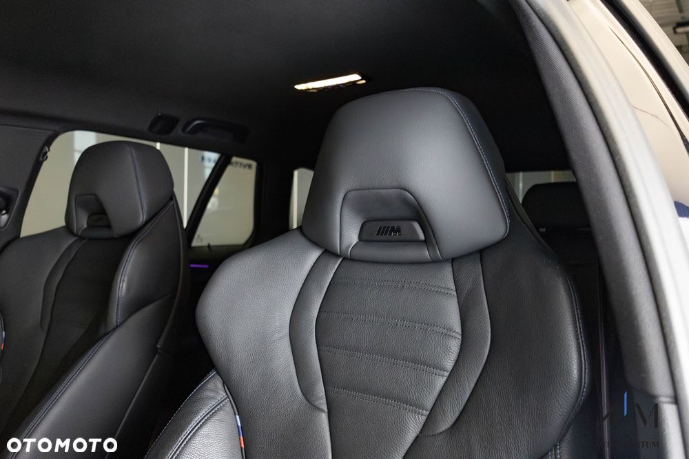 BMW Seria 5 540i xDrive - 27