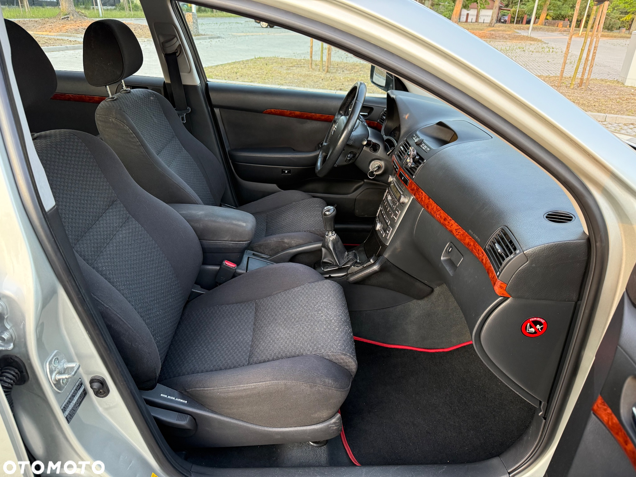 Toyota Avensis 2.0 D-4D Combi - 11