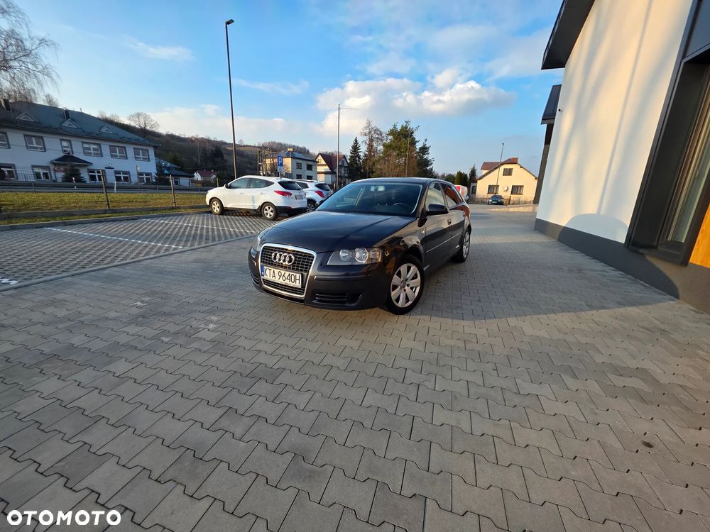 Audi A3 Sportback 1.6 Ambiente - 3