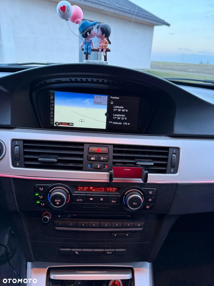 BMW Seria 3 318d DPF - 9