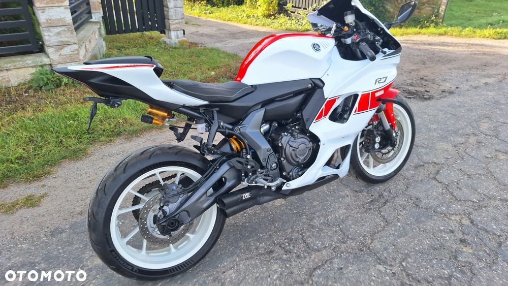 Yamaha R7 - 36