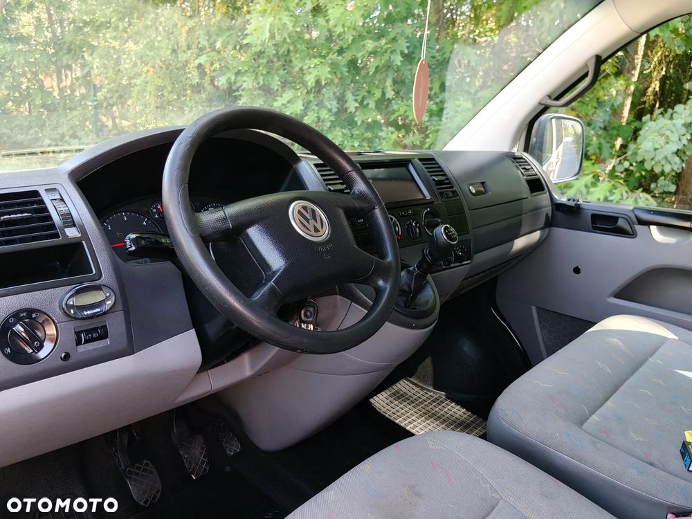 Volkswagen Transporter - 12