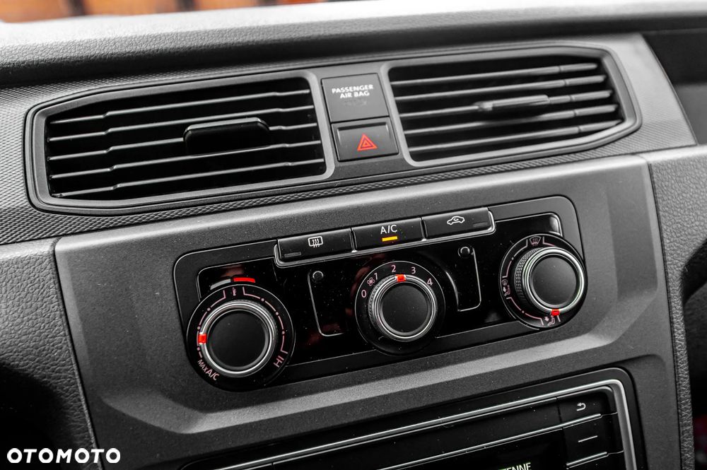 Volkswagen Caddy - 27