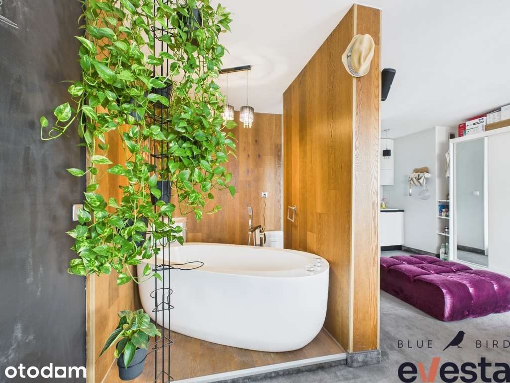 Unikat przy Nyskiej 34m². Wanna w pokoju