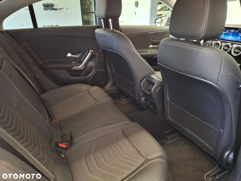 Mercedes-Benz CLA 180 mHEV Progressive 7G-DCT - 21