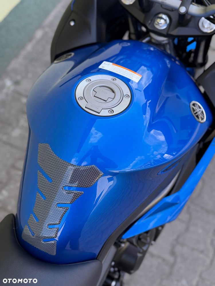 Yamaha XJ - 16