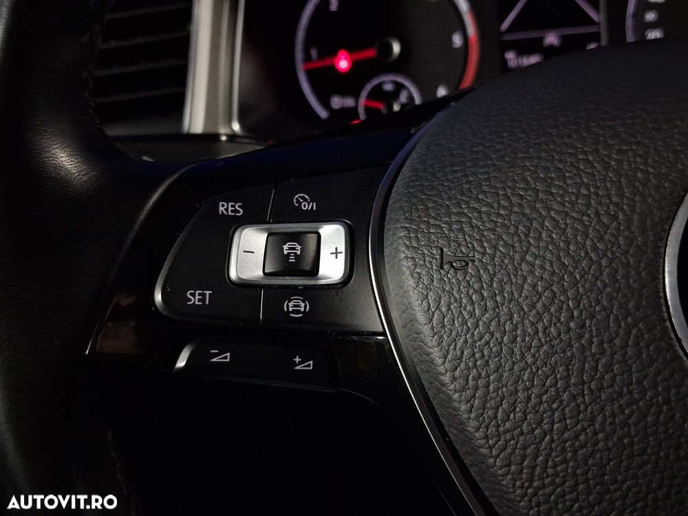 Volkswagen T-Roc 2.0 TDI DSG Design - 19