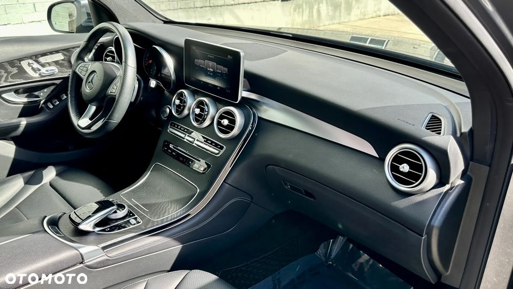 Mercedes-Benz GLC - 15