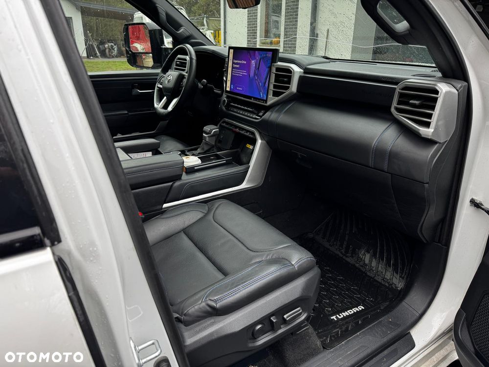 Toyota Tundra - 4