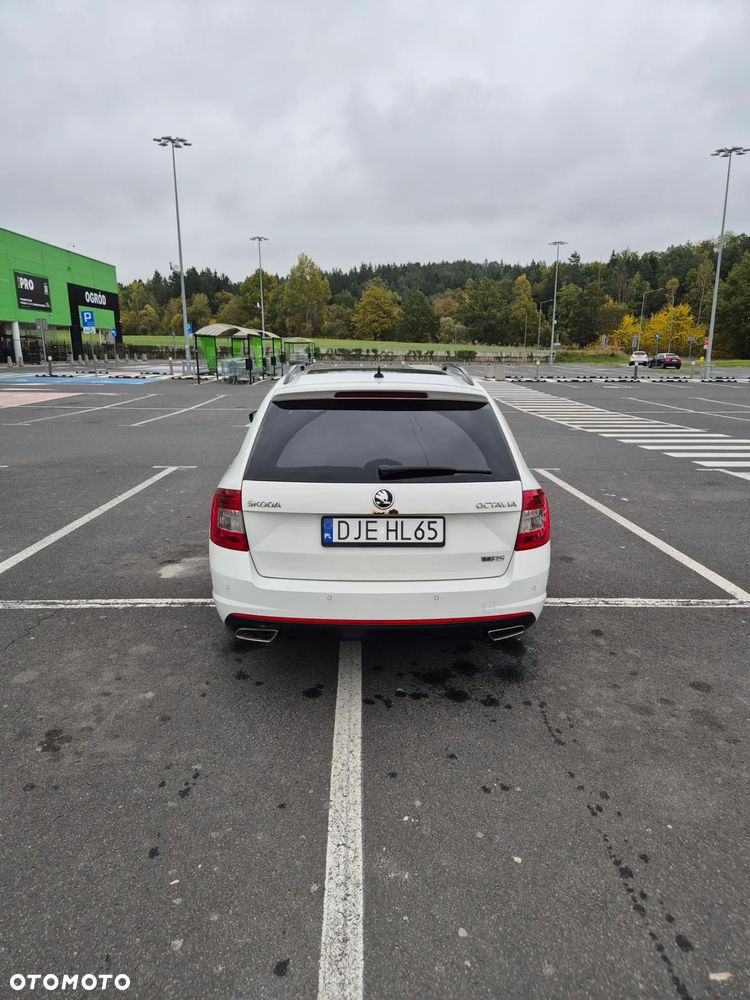 Skoda Octavia 2.0 TDI RS DSG - 6