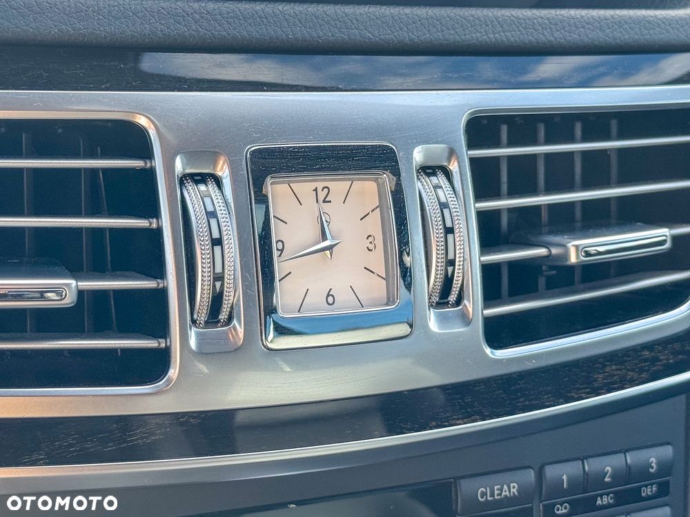 Mercedes-Benz Klasa E - 26