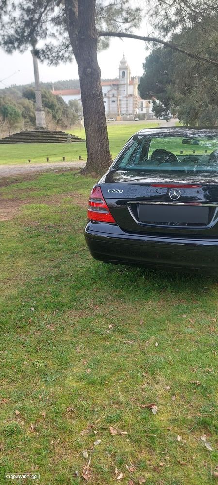 Mercedes-Benz E 220 CDi Elegance Aut. - 8