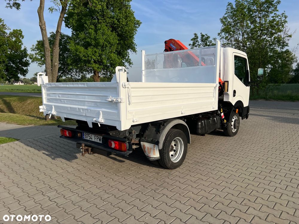 Nissan CABSTAR - 29