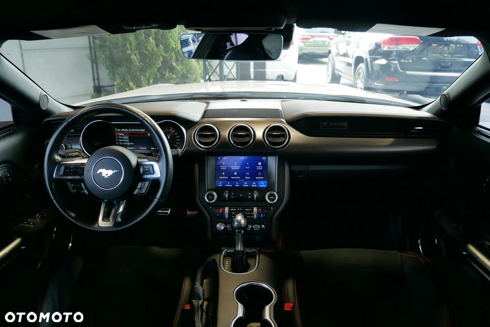 Ford Mustang - 12