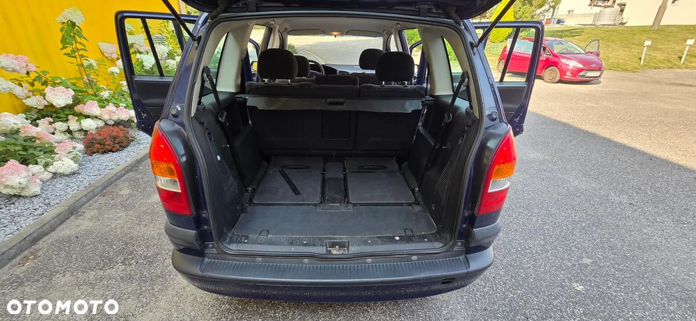 Opel Zafira 1.6 16V Elegance - 9