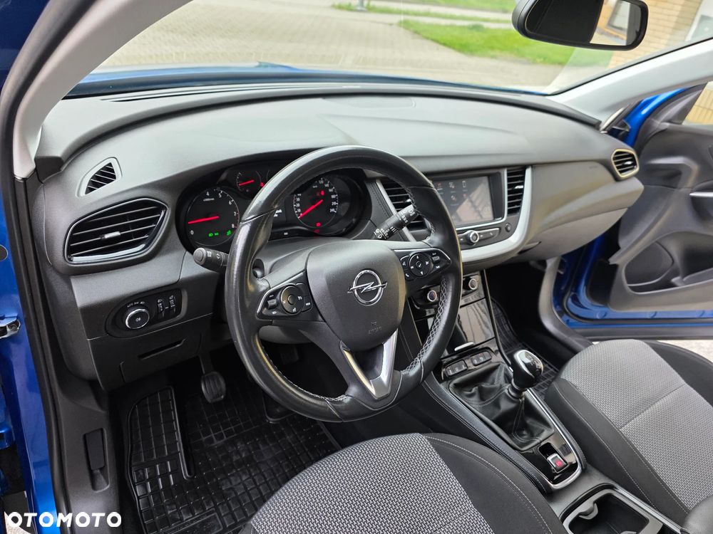 Opel Grandland X 1.2 T Enjoy S&S - 28
