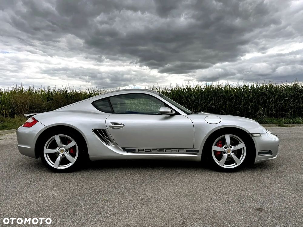 Porsche 718 Cayman - 15