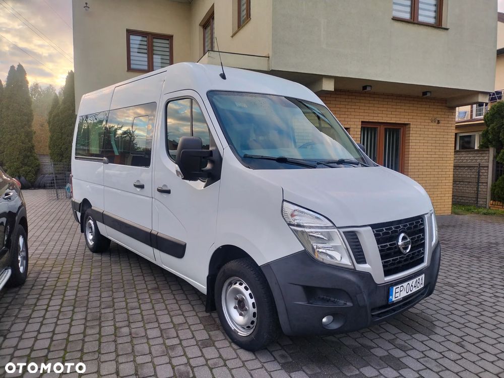 Nissan NV400 - 1
