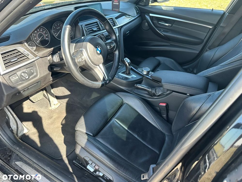 BMW Seria 3 340i xDrive M Sport Shadow - 11