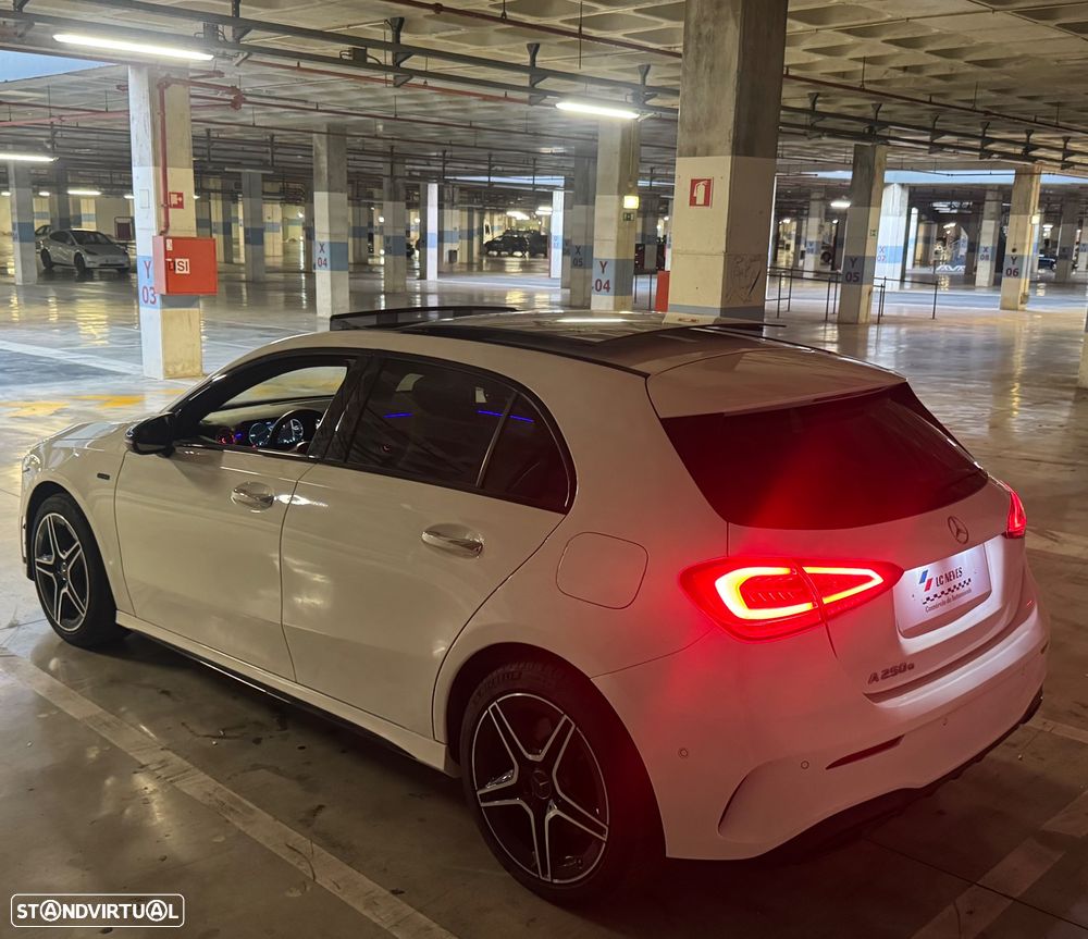 Mercedes-Benz A 250 e AMG Line - 10