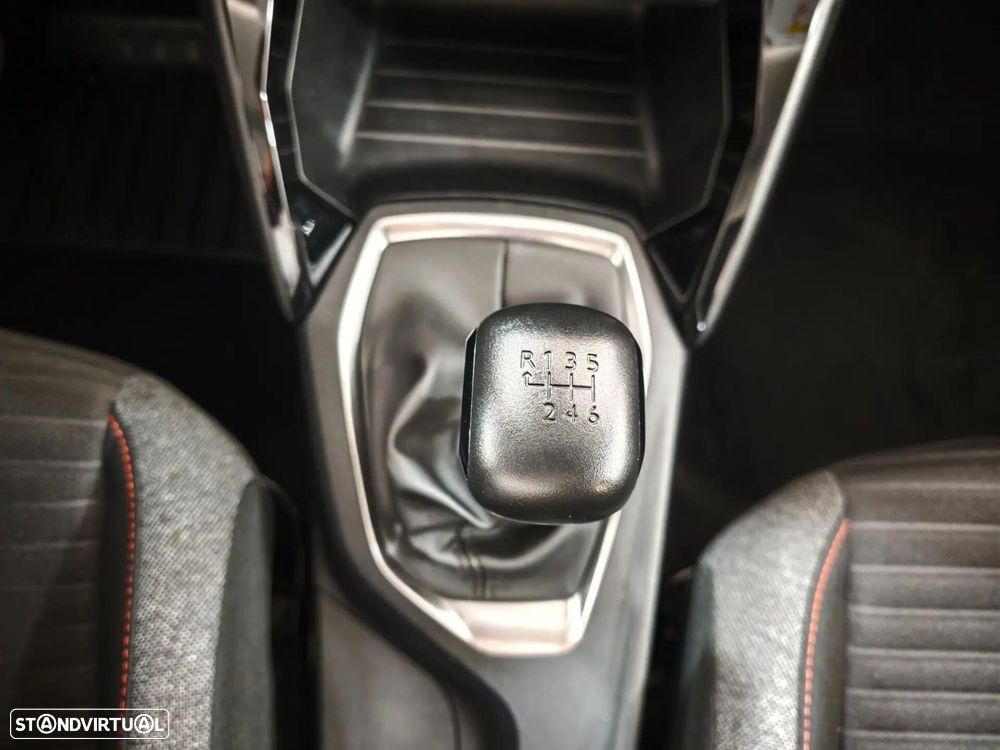 Peugeot 2008 1.2 PureTech Active - 14
