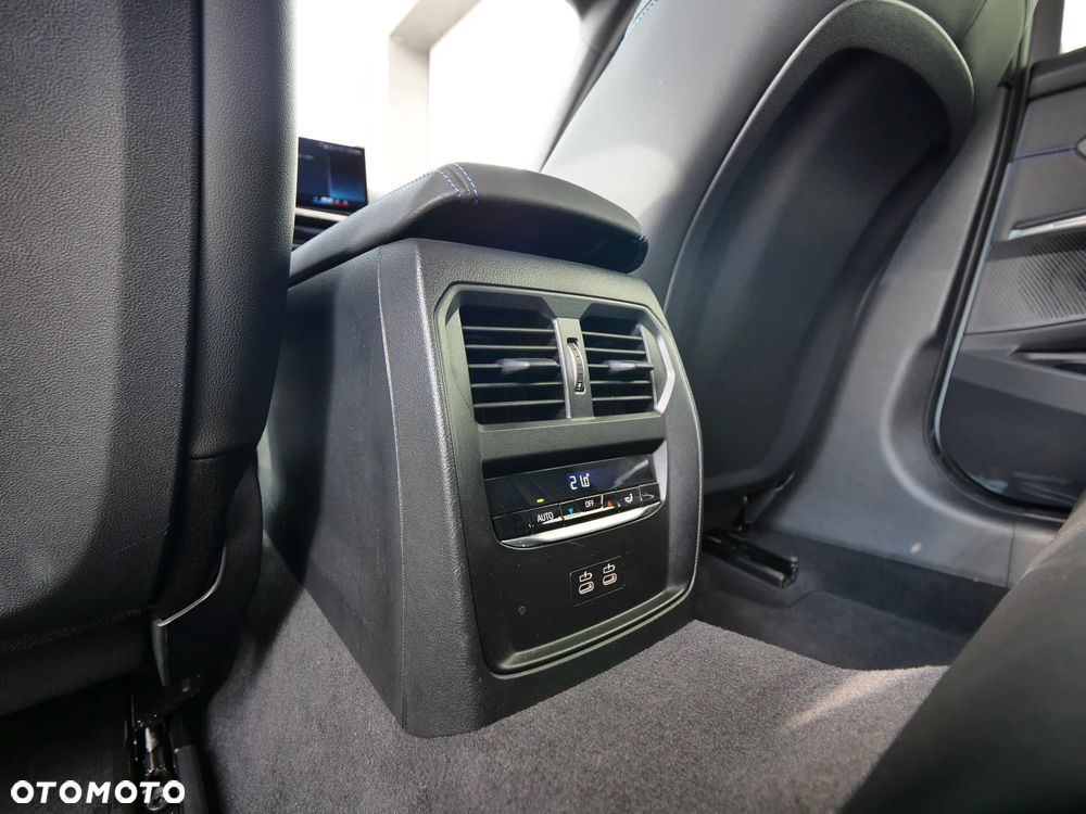 BMW Seria 3 M340i xDrive sport - 31