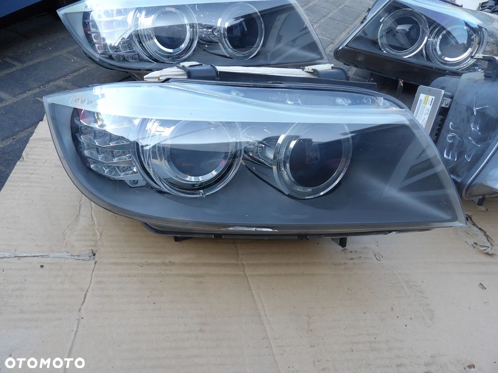 BMW - E90 , E91 - LIFT - NIE SKRĘTNE - XENON - LAMPA PRZEDNIA - PRAWA/LEWA - CENA ZA 1 SZT - 7202586  7202585 - 1