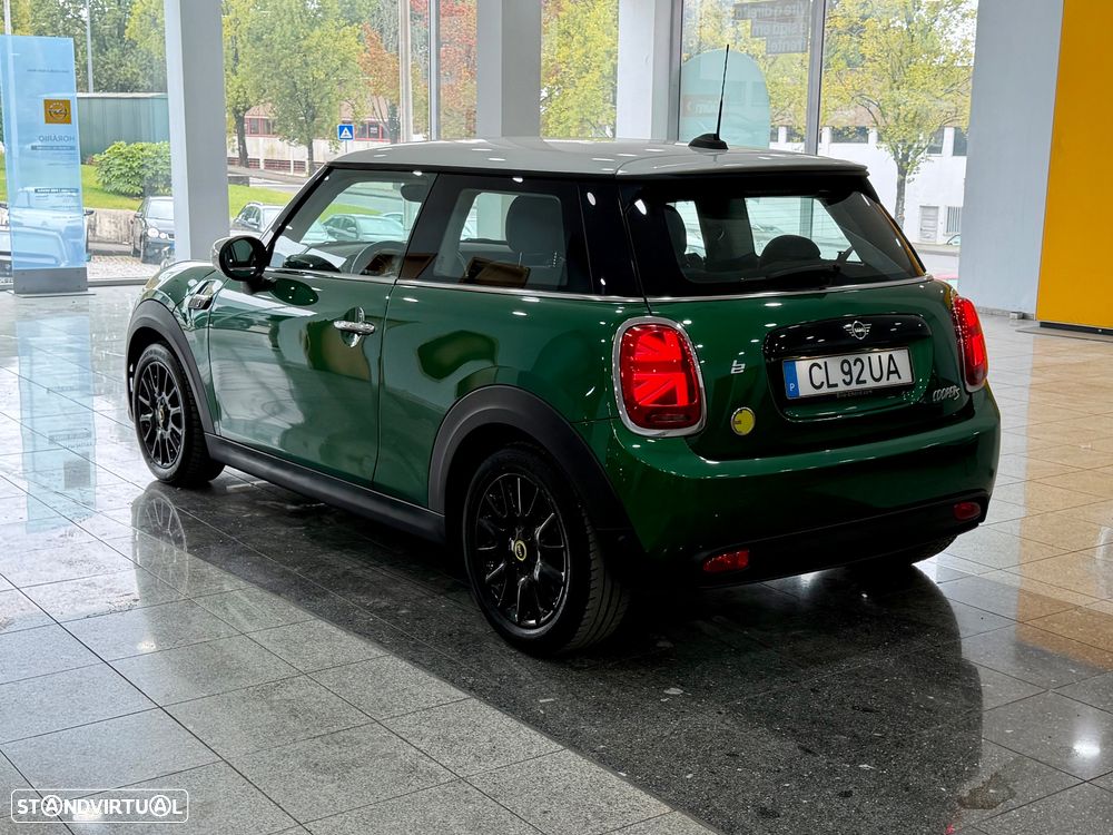 MINI 3 Portas Cooper SE Essential - 9