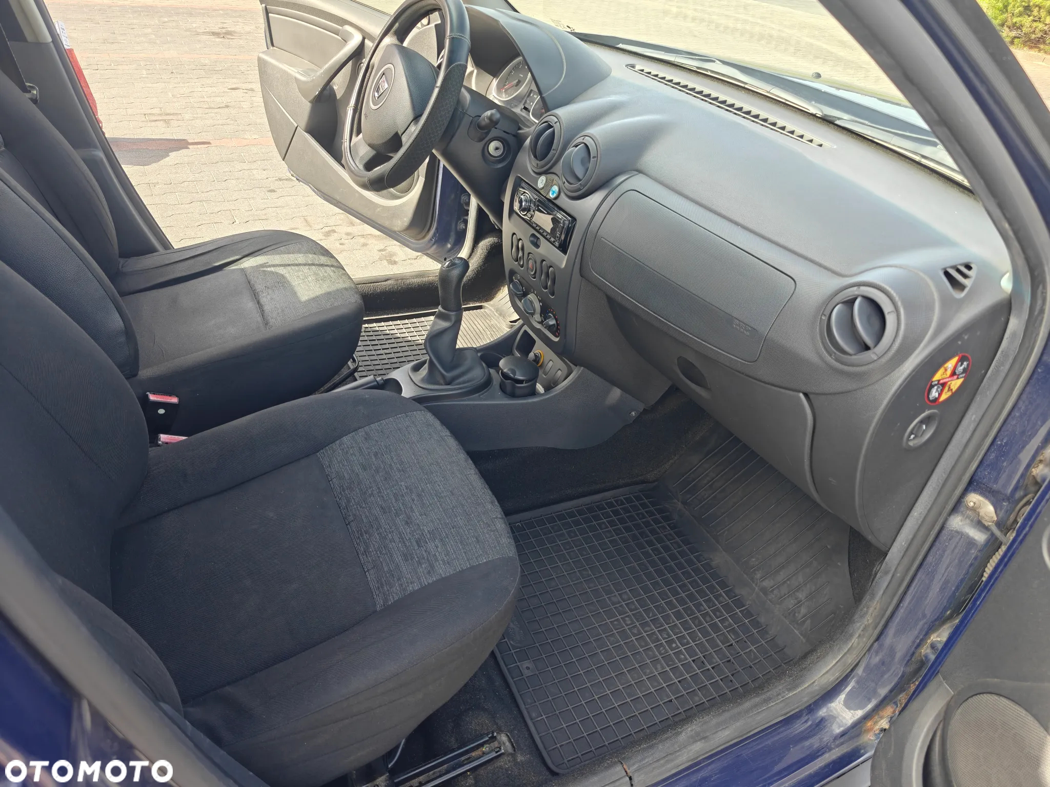Dacia Duster 1.6 - 13