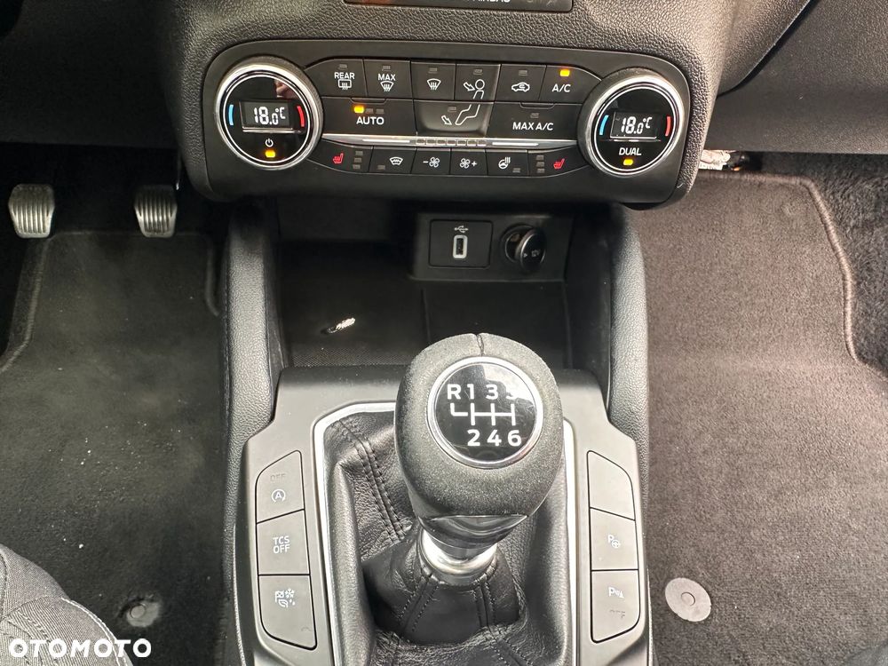 Ford Focus 1.5 EcoBlue Start-Stopp-System TITANIUM STYLE - 34