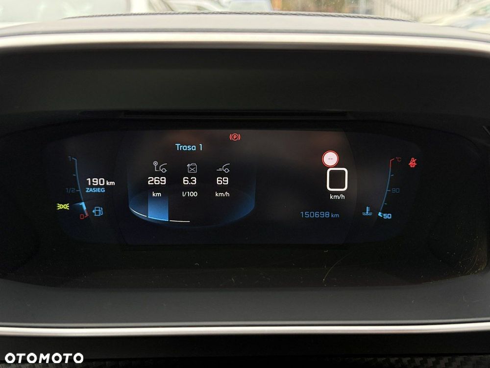 Peugeot 2008 1.5 BlueHDi Allure Pack S&S - 22