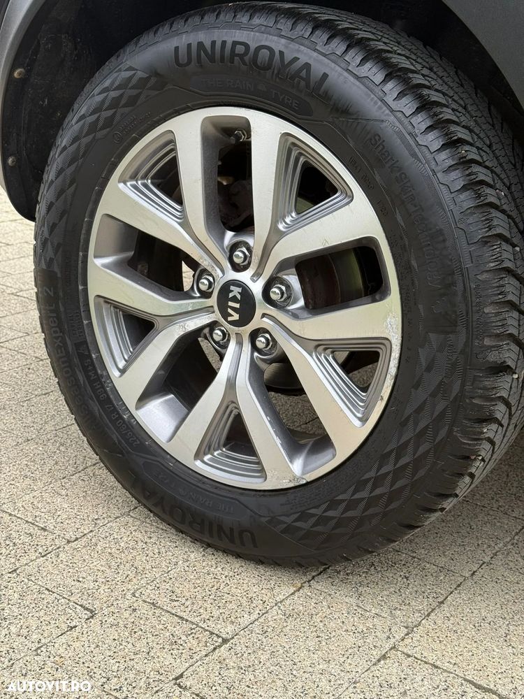 Kia Sportage 1.7 DSL MT 4x2 PREMIUM - 18