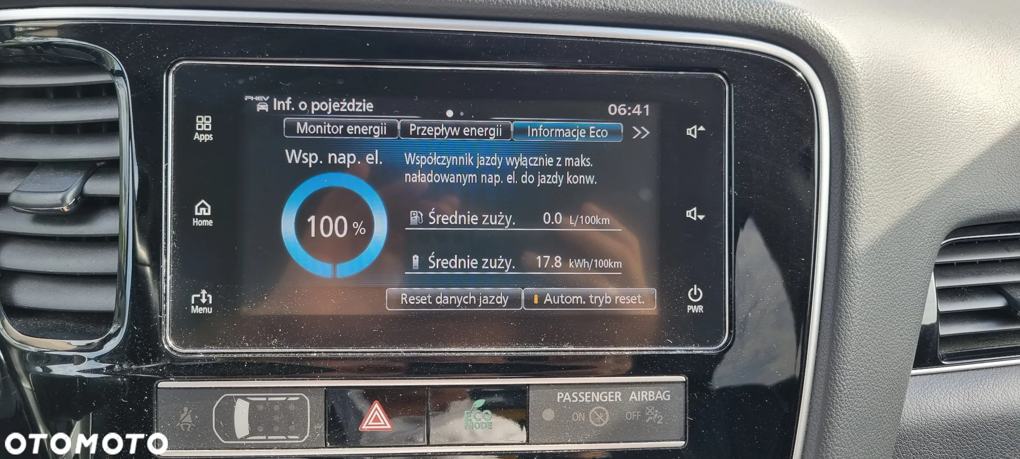 Mitsubishi Outlander 2.4 4WD Plug-In Hybrid Diamant+ - 25