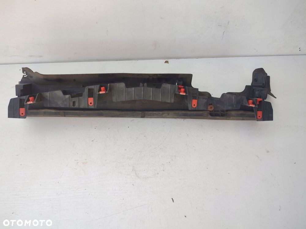 Kierownica powietrza górna OPEL ASTRA J IV 13310901 EUROPA - 3
