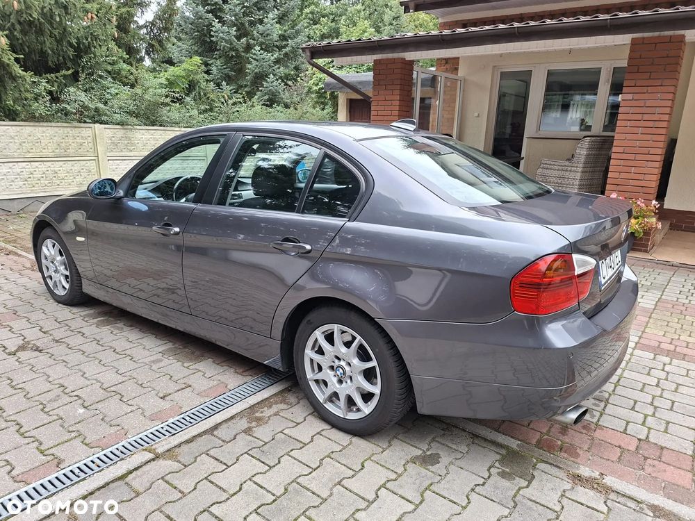 BMW Seria 3 320i - 7