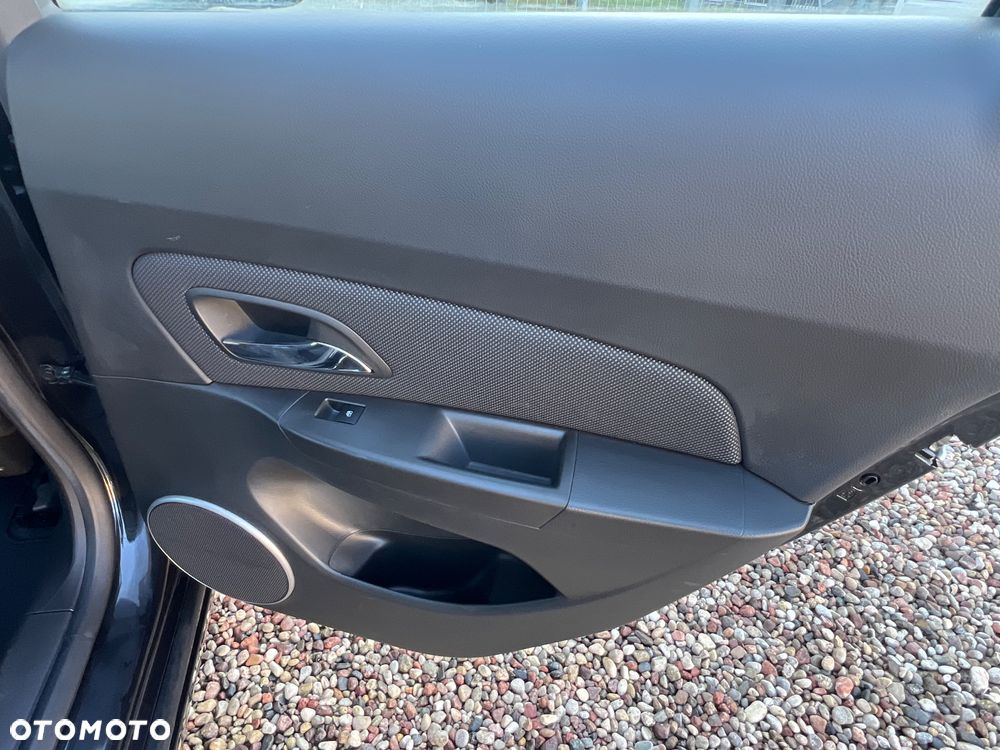 Chevrolet Cruze 1.4T LT+ - 23