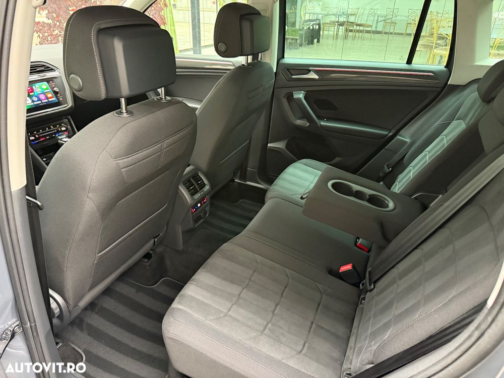 Volkswagen Tiguan - 8