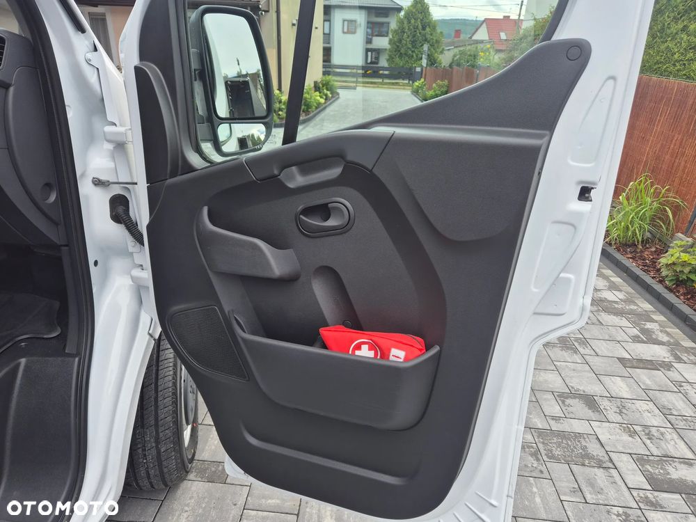 Renault Master - 15
