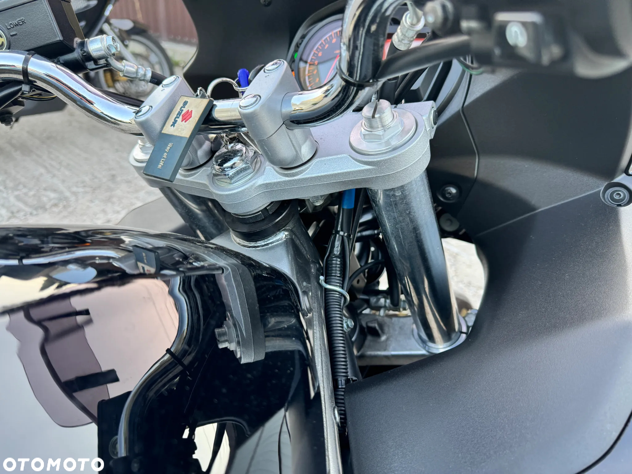 Suzuki GS - 19
