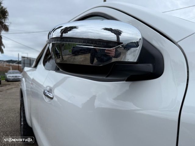 Nissan Navara 2.3 dCi CD 4WD N-Connecta Nav+Barras - 25