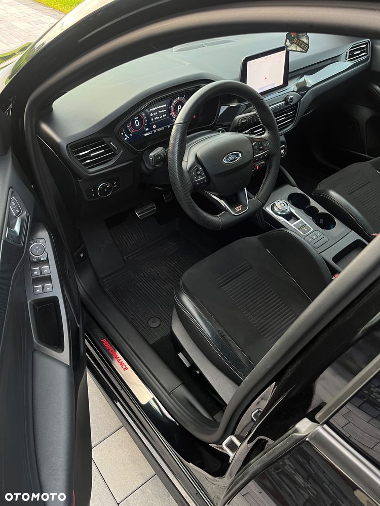 Ford Focus 2.3 EcoBoost ST - 9