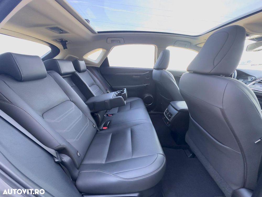 Lexus Seria NX 300h AWD Luxury - 22