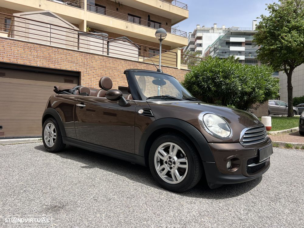 MINI Cabrio Cooper D Highgate - 27