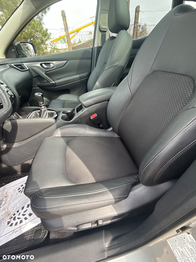 Nissan Qashqai 1.2 DIG-T Tekna - 26