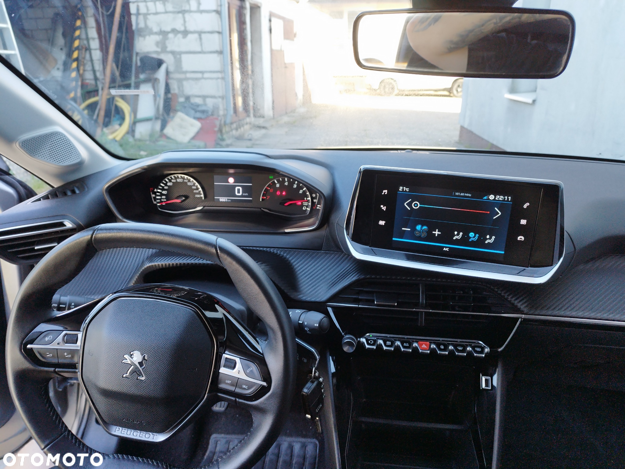 Peugeot 208 1.2 PureTech Allure S&S - 10