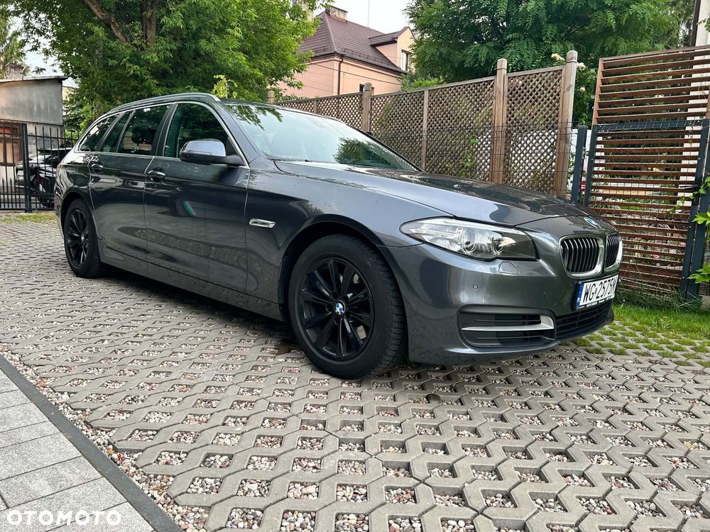 BMW Seria 5 520d xDrive - 1