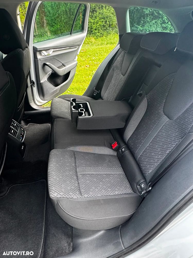 Skoda Octavia 2.0 TDI Clever - 6