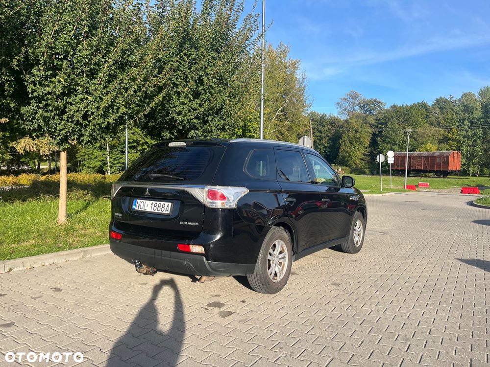 Mitsubishi Outlander - 14